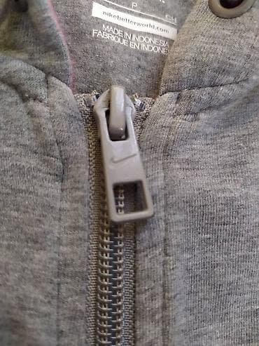 Nike ženski duks sa kapuljačom vel. S Presladak funkcionalan na lalafo.rs — 10 Nike ženski duks sa kapuljačom vel. S Presladak funkcionalan — 10