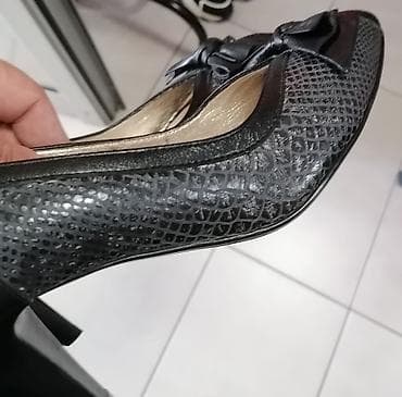 Elegantne crne salonke sa otvorenom prstima i ukrasnom mašnom at lalafo.rs — 7 Elegantne crne salonke sa otvorenom prstima i ukrasnom mašnom — 7