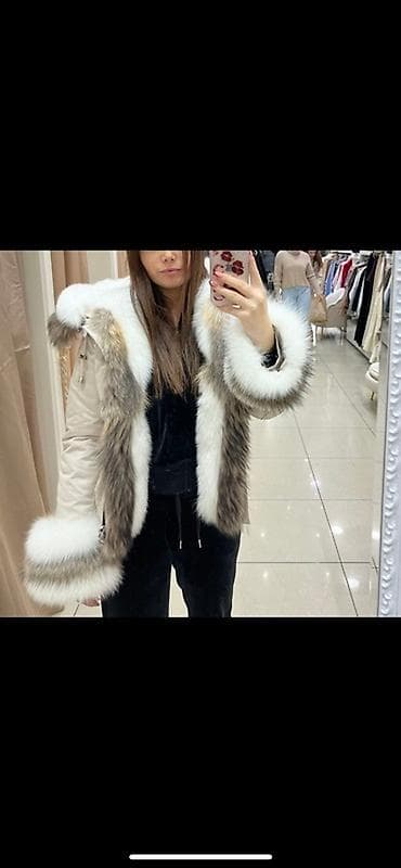 Ženska zimska jakna s krznom placena 28.000 nova - Model: parka na lalafo.rs — 1 Ženska zimska jakna s krznom placena 28.000 nova - Model: parka — 1