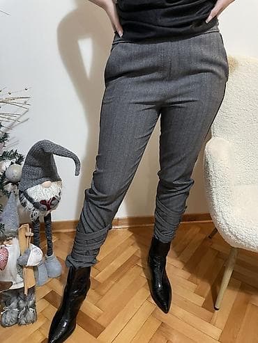 Ženske elegantne pantalone sive boje sa diskretnim prugama. PS…fashion na lalafo.rs — 2 Ženske elegantne pantalone sive boje sa diskretnim prugama. PS…fashion — 2