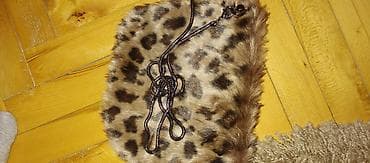 Mala torbica preko ramena sa veštačkim krznom u leopard printu. - na lalafo.rs — 3 Mala torbica preko ramena sa veštačkim krznom u leopard printu. - — 3