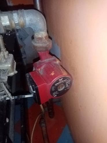 Ostalo od grejanja, pumpa, boca, cevi, 6 radijatora, kolena na lalafo.rs — 1 Ostalo od grejanja, pumpa, boca, cevi, 6 radijatora, kolena — 1