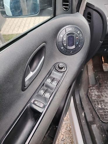 Transport: Reno espejs minivan 2010g 2.0 reg do 8.2025g PREVOD at lalafo.rs — 5 Transport: Reno espejs minivan 2010g 2.0 reg do 8.2025g PREVOD — 5