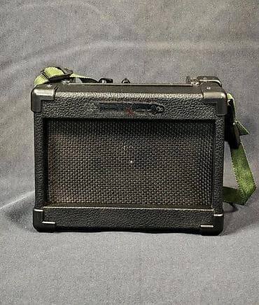 POJACALO ZA GITARU NA BATERIJE ILI ADAPTER BESPLATNA DOSTAVA | na lalafo.rs POJACALO ZA GITARU NA BATERIJE ILI ADAPTER BESPLATNA DOSTAVA |