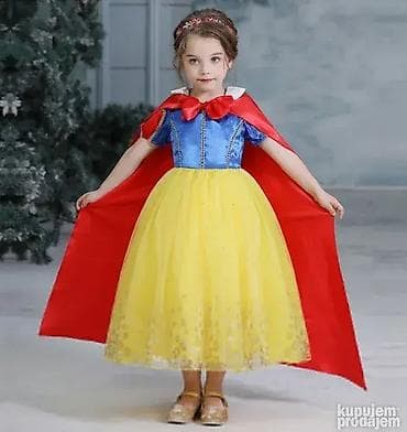 **Model broj 3 - jedini dugacak model****Haljina + plašt** **Posto se na lalafo.rs — 1 **Model broj 3 - jedini dugacak model****Haljina + plašt** **Posto se — 1