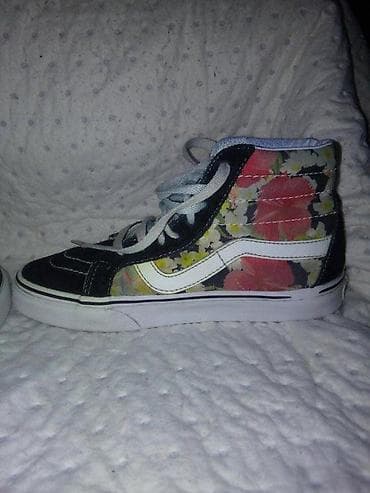 crop top h: VANS ZENSKE PATIKE ORG. SPECIJAL TOP PREVRNUTA KOZA AKCIJA | UKOLIKO at lalafo.rs — 6 crop top h: VANS ZENSKE PATIKE ORG. SPECIJAL TOP PREVRNUTA KOZA AKCIJA | UKOLIKO — 6