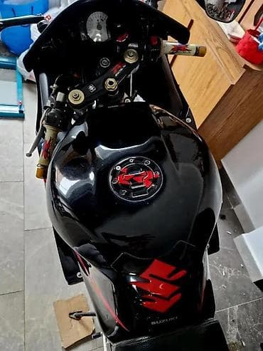 Transport: 3d stikeri suzuki tank pad štitnik čepa - 2024 📌 opis: stikeri za at lalafo.rs — 4 Transport: 3d stikeri suzuki tank pad štitnik čepa - 2024 📌 opis: stikeri za — 4