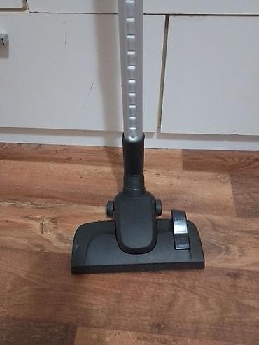 kom sa etiketom: Usisivač štapni (žičani) sa posudom za prašinu - Tip: štapni usisivač at lalafo.rs — 8 kom sa etiketom: Usisivač štapni (žičani) sa posudom za prašinu - Tip: štapni usisivač — 8