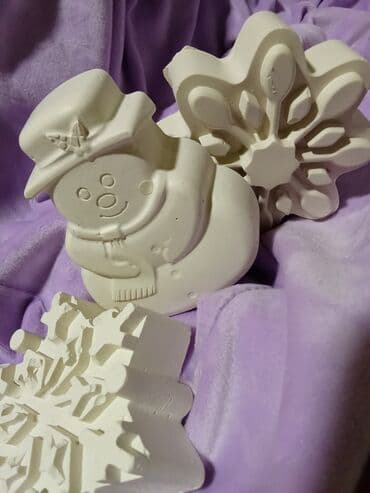 Ironing Boards: Set of figurines, color - White, New at lalafo.rs — 4 Ironing Boards: Set of figurines, color - White, New — 4