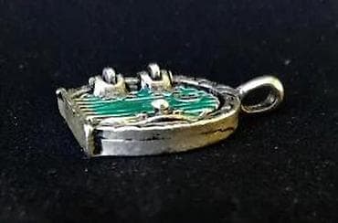 kom sa etiketom: Starinski Privezak Hobit vrata Gospodar Prstenova. Rezervisano. The at lalafo.rs — 7 kom sa etiketom: Starinski Privezak Hobit vrata Gospodar Prstenova. Rezervisano. The — 7