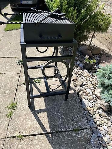 Čelični roštilj na ugalj sa postoljem - Komplet od masivnog metala na lalafo.rs — 4 Čelični roštilj na ugalj sa postoljem - Komplet od masivnog metala — 4