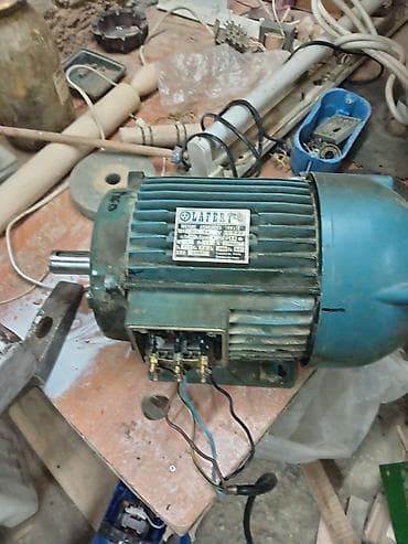 Clamps: Strug za drvo sa trofaznim motorom - Tip: Strug za obradu drveta, na at lalafo.rs — 3 Clamps: Strug za drvo sa trofaznim motorom - Tip: Strug za obradu drveta, na — 3