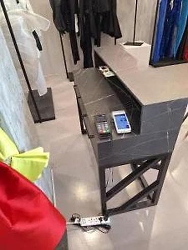 PULT ZA BUTIK IZRADA PO MERI | na lalafo.rs PULT ZA BUTIK IZRADA PO MERI |