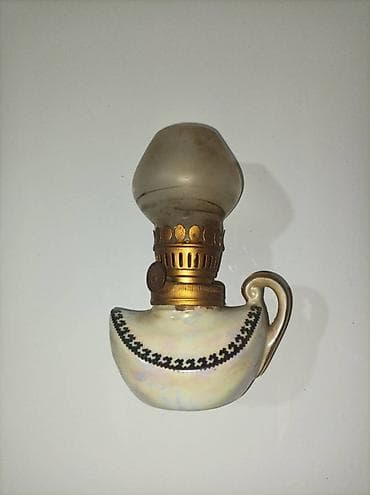 eos lampe: Na prodaju porcelan petrolej lampa, u super stanju at lalafo.rs — 1 eos lampe: Na prodaju porcelan petrolej lampa, u super stanju — 1