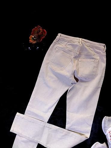 kom sa etiketom: Ženske pantalone – Esprit - Model: uske (skinny), visok struk - Boja at lalafo.rs — 4 kom sa etiketom: Ženske pantalone – Esprit - Model: uske (skinny), visok struk - Boja — 4