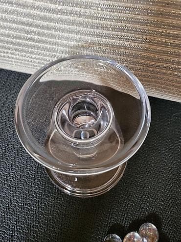 Svecnjak nov puno staklo vintaz. Vintaz staklen svecnjak,pun na lalafo.rs — 6 Svecnjak nov puno staklo vintaz. Vintaz staklen svecnjak,pun — 6