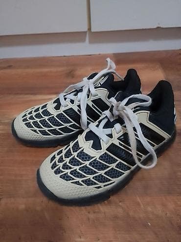 Adidas dečije patike za fudbal u hali (indoor) - Model sa ravnim na lalafo.rs — 6 Adidas dečije patike za fudbal u hali (indoor) - Model sa ravnim — 6