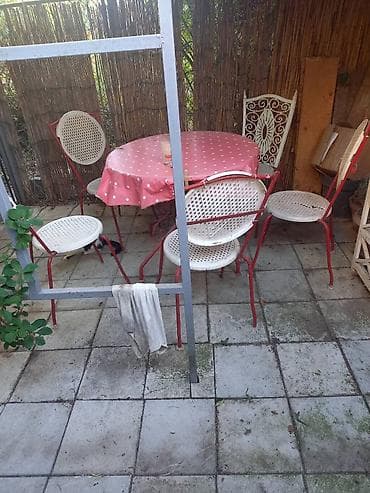 Sets of table and chairs: Baštenski set za sedenje – metal - Komplet se sastoji od okruglog at lalafo.rs — 3 Sets of table and chairs: Baštenski set za sedenje – metal - Komplet se sastoji od okruglog — 3