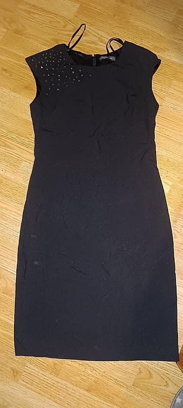 Elegantna crna haljina – Change Me, veličina L - Model: uska na lalafo.rs — 1 Elegantna crna haljina – Change Me, veličina L - Model: uska — 1