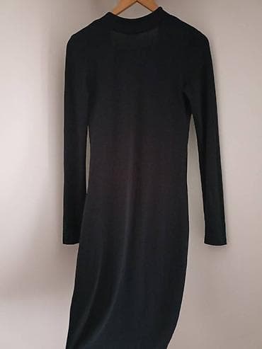 Haljina Allegra sa polurolkom, dužine do kolena. Prati liniju tela na lalafo.rs — 2 Haljina Allegra sa polurolkom, dužine do kolena. Prati liniju tela — 2