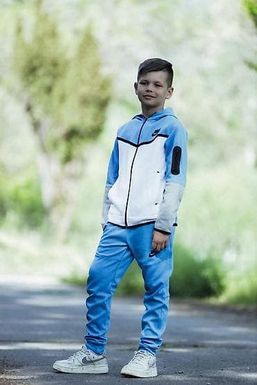 Decije komplet trenerke samo 4400 din
Velicina 8 na lalafo.rs — 1 Decije komplet trenerke samo 4400 din
Velicina 8 — 1