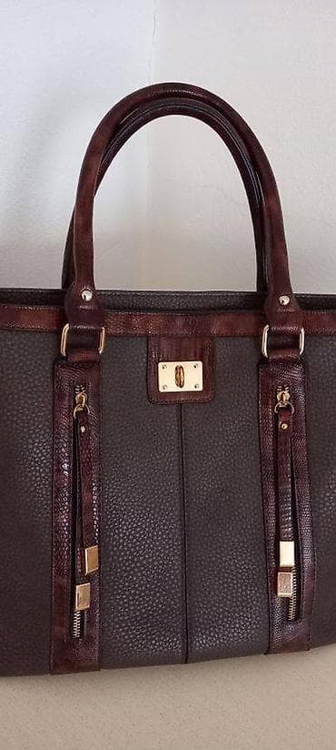 Tamno siva torba sa braon detaljima. Veća torba tamno sive boje sa at lalafo.rs — 7 Tamno siva torba sa braon detaljima. Veća torba tamno sive boje sa — 7