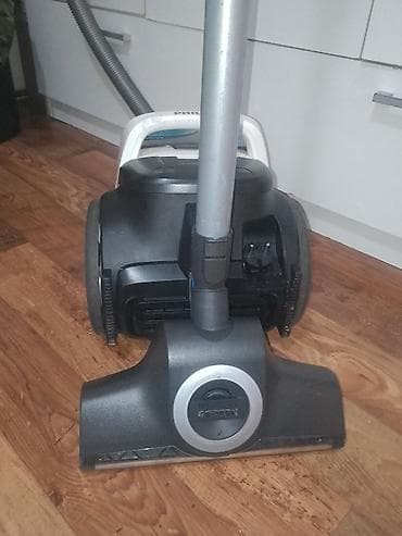 Philips usisivač bez kese – ciklonska tehnologija - Posuda za prašinu na lalafo.rs — 8 Philips usisivač bez kese – ciklonska tehnologija - Posuda za prašinu — 8