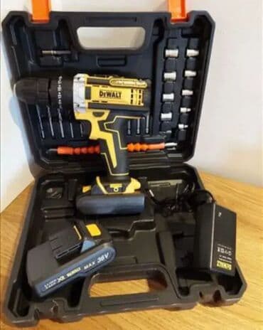 Cordless Screwdrivers: DeWalt aku šrafilica čekić sa dve baterije i priborom 🔨🔋 at lalafo.rs — 1 Cordless Screwdrivers: DeWalt aku šrafilica čekić sa dve baterije i priborom 🔨🔋 — 1