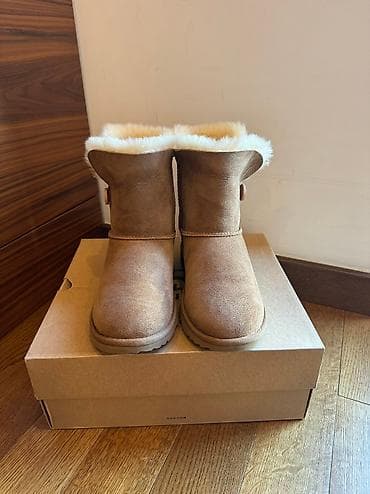 Ugg obuća 37, bоја - Braon na lalafo.rs — 2 Ugg obuća 37, bоја - Braon — 2
