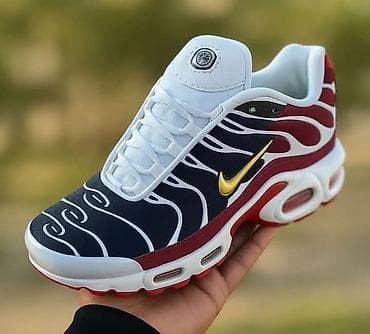 Men's Footwear: 36-46
3900 din
AM🏈 at lalafo.rs — 1 Men's Footwear: 36-46
3900 din
AM🏈 — 1