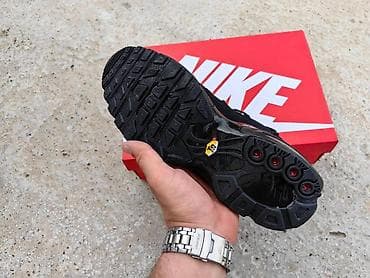 Nike Air Max Plus (Tn) – potpuno crna varijanta - Model: Air Max Plus na lalafo.rs — 5 Nike Air Max Plus (Tn) – potpuno crna varijanta - Model: Air Max Plus — 5