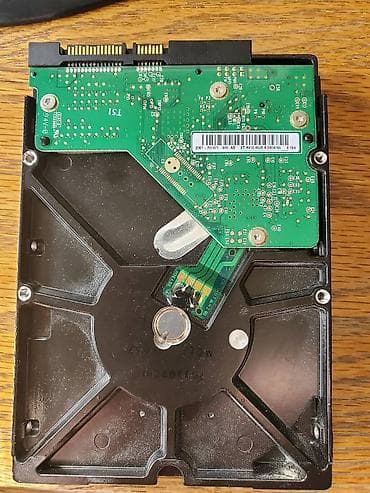 Hard Disk 500GB WD SATA II Proizvođač: Western Digital Model na lalafo.rs — 9 Hard Disk 500GB WD SATA II Proizvođač: Western Digital Model — 9