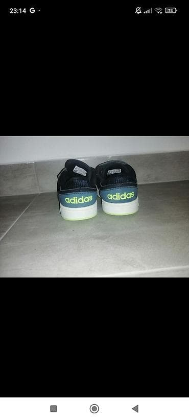 Patike za decu marke Adidas, tamnoplave boje sa tri neonsko žute pruge na lalafo.rs — 3 Patike za decu marke Adidas, tamnoplave boje sa tri neonsko žute pruge — 3