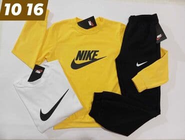 Komplet trenerke: Nike na lalafo.rs Komplet trenerke: Nike