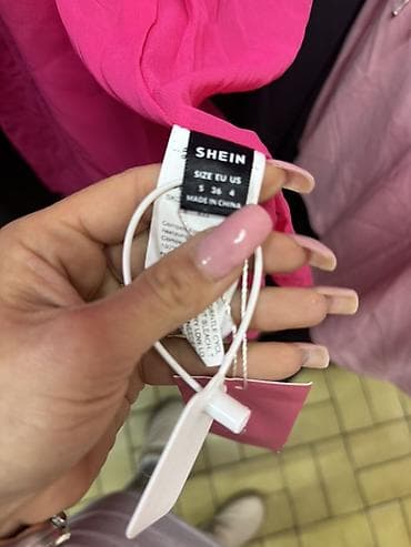 SHEIN haljina – model na bretele, jarko roze boje S vel - Veličina: S na lalafo.rs — 3 SHEIN haljina – model na bretele, jarko roze boje S vel - Veličina: S — 3