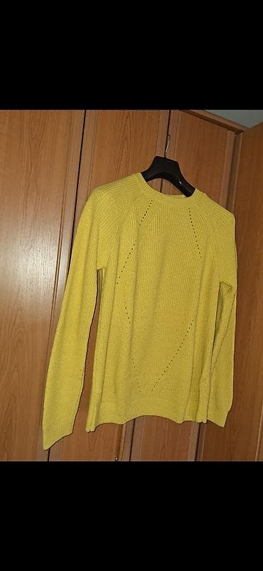 Dzemper oker br. L, vuna viskoza, vrlo lep i topao! Ako kupite 2 kom at lalafo.rs — 2 Dzemper oker br. L, vuna viskoza, vrlo lep i topao! Ako kupite 2 kom — 2