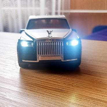 Nov model automobila Rols Rojs Fantom. Napravljen je od kvalitetne ABS na lalafo.rs — 9 Nov model automobila Rols Rojs Fantom. Napravljen je od kvalitetne ABS — 9