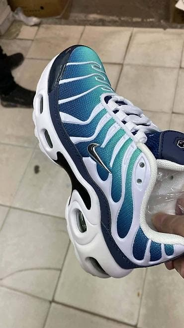 Uggs: NIKE AIR MAX PLUS (TN) – APSOLUTNI HIT! 🔥 Osveži svoju kolekciju at lalafo.rs — 2 Uggs: NIKE AIR MAX PLUS (TN) – APSOLUTNI HIT! 🔥 Osveži svoju kolekciju — 2