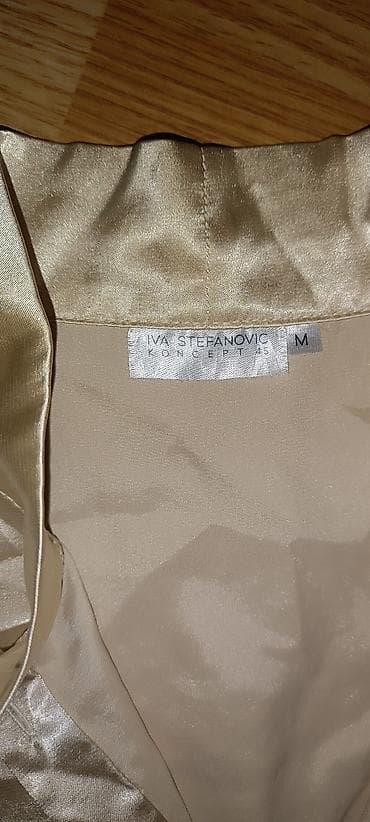 kom sa etiketom: Svilena košulja/bluza Iva Stefanović – Koncept AS - Model: ženska at lalafo.rs — 2 kom sa etiketom: Svilena košulja/bluza Iva Stefanović – Koncept AS - Model: ženska — 2