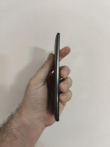 LG G4 otključan za sve mreže, sa 3/32gb memorie. Dobro očuvan i na lalafo.rs — 3 LG G4 otključan za sve mreže, sa 3/32gb memorie. Dobro očuvan i — 3