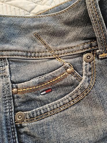 bermude teksas br: Tommy Hilfiger Sonora Skirt original suknja, tamnije nijanse džinsa na lalafo.rs — 3 bermude teksas br: Tommy Hilfiger Sonora Skirt original suknja, tamnije nijanse džinsa — 3