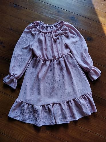 Haljinica za 5/6 godina u super stanju na lalafo.rs Haljinica za 5/6 godina u super stanju