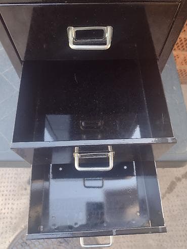 Hand Tools: Metalni fiokar/ormarić sa 9 fioka - Metalni fiokar/ormarić donešen at lalafo.rs — 8 Hand Tools: Metalni fiokar/ormarić sa 9 fioka - Metalni fiokar/ormarić donešen — 8