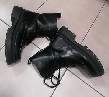 Predivne par puta nošene
BUKVALNO nove
Br 37 na lalafo.rs — 3 Predivne par puta nošene
BUKVALNO nove
Br 37 — 3