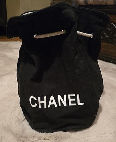 Chanel bucket bag. Ruksak ranac ili torba sa učkurom drawstring, često na lalafo.rs Chanel bucket bag. Ruksak ranac ili torba sa učkurom drawstring, često