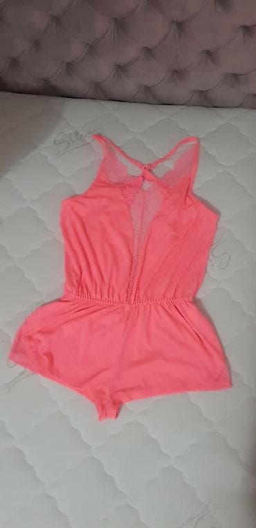 M, Single-colored, color - Pink at lalafo.rs M, Single-colored, color - Pink