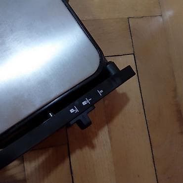 Toster VOX za dupli sendvič istovremeno i kao nov je Mogućnost dostave na lalafo.rs — 5 Toster VOX za dupli sendvič istovremeno i kao nov je Mogućnost dostave — 5