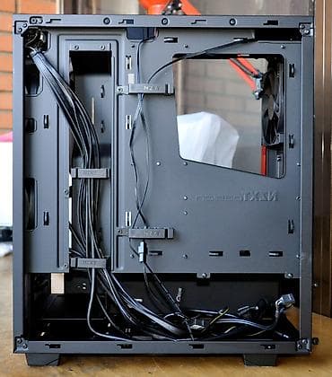 Electronics: NZXT S340 Elite Black 4x NZXT Funs 2x140 + 2x120mm + HDMI NZXT S340 at lalafo.rs — 8 Electronics: NZXT S340 Elite Black 4x NZXT Funs 2x140 + 2x120mm + HDMI NZXT S340 — 8