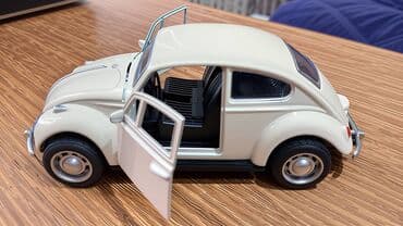 Autići: Nov metalni model automobila VW Buba. Mogu da mu se otvaraju vrata i na lalafo.rs — 8 Autići: Nov metalni model automobila VW Buba. Mogu da mu se otvaraju vrata i — 8