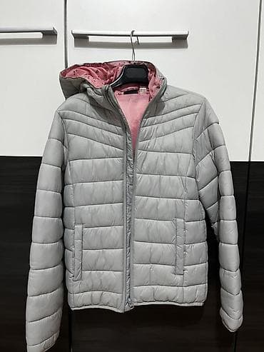 Na prodaju jakna, za devojčice, vel. 164. Odlična za prelazne periode na lalafo.rs — 1 Na prodaju jakna, za devojčice, vel. 164. Odlična za prelazne periode — 1